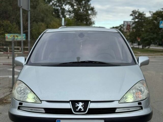 Сірий Пежо 807, об'ємом двигуна 2.2 л та пробігом 200 тис. км за 4500 $, фото 2 на Automoto.ua