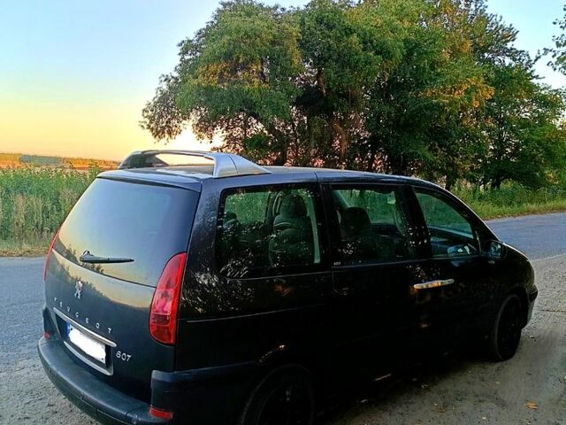 Серый Пежо 807, объемом двигателя 2.2 л и пробегом 322 тыс. км за 4700 $, фото 1 на Automoto.ua