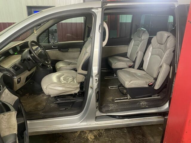 Сірий Пежо 807, об'ємом двигуна 2.2 л та пробігом 330 тис. км за 4500 $, фото 4 на Automoto.ua