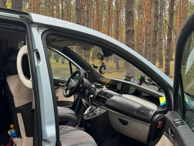 Сірий Пежо 807, об'ємом двигуна 2 л та пробігом 500 тис. км за 6500 $, фото 6 на Automoto.ua