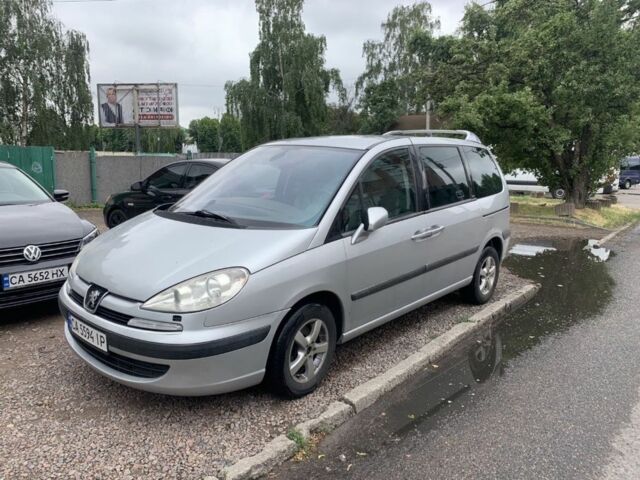 Серый Пежо 807, объемом двигателя 2.2 л и пробегом 350 тыс. км за 3800 $, фото 2 на Automoto.ua