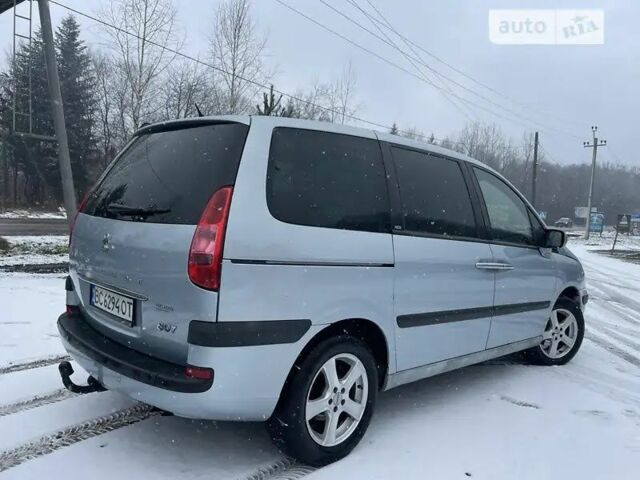 Серый Пежо 807, объемом двигателя 2.2 л и пробегом 270 тыс. км за 5100 $, фото 1 на Automoto.ua