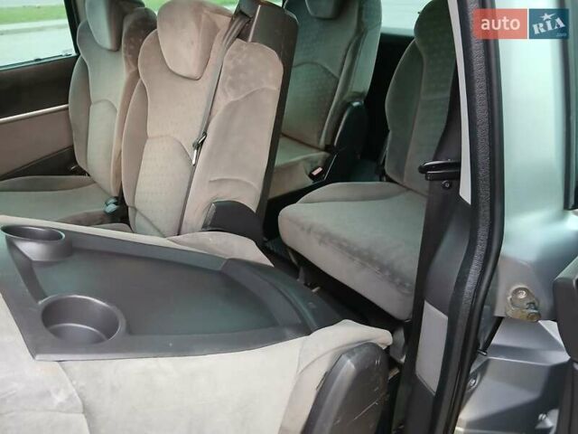 Серый Пежо 807, объемом двигателя 2 л и пробегом 295 тыс. км за 5200 $, фото 21 на Automoto.ua