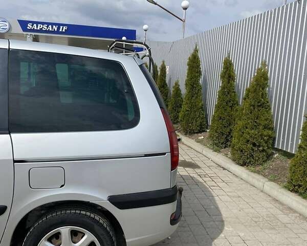 Серый Пежо 807, объемом двигателя 2 л и пробегом 295 тыс. км за 5200 $, фото 8 на Automoto.ua