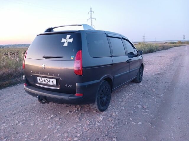 Серый Пежо 807, объемом двигателя 2 л и пробегом 350 тыс. км за 1700 $, фото 4 на Automoto.ua