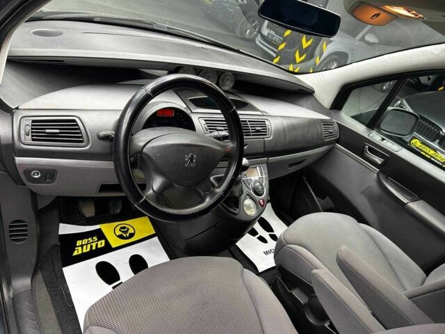 Сірий Пежо 807, об'ємом двигуна 2 л та пробігом 242 тис. км за 6300 $, фото 7 на Automoto.ua