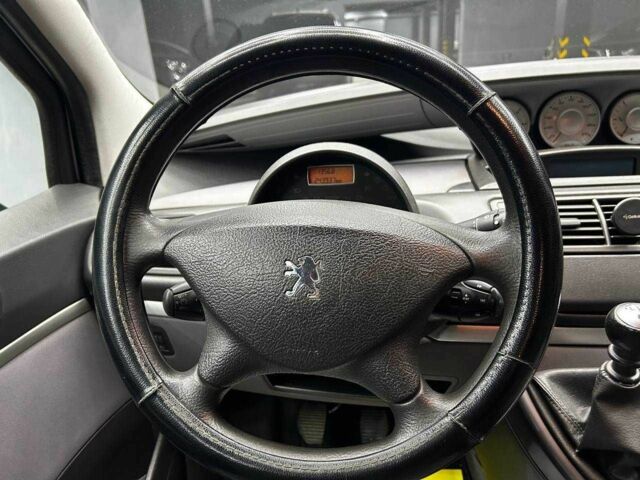 Сірий Пежо 807, об'ємом двигуна 2 л та пробігом 242 тис. км за 6300 $, фото 12 на Automoto.ua
