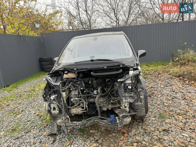 Серый Пежо 807, объемом двигателя 2 л и пробегом 230 тыс. км за 1850 $, фото 4 на Automoto.ua