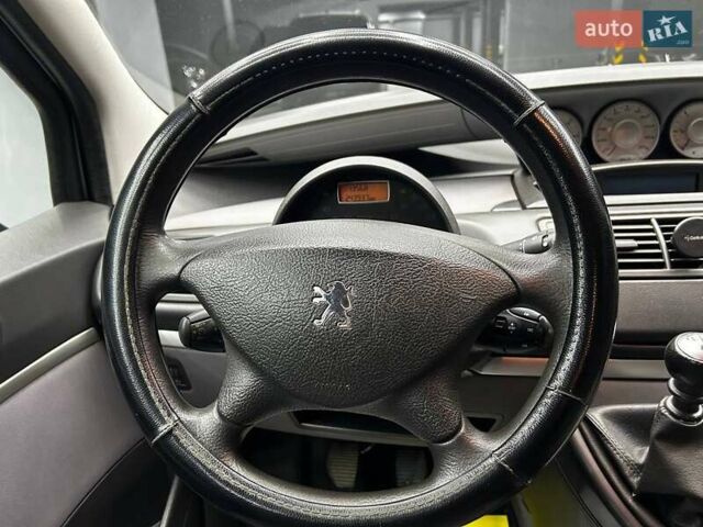 Сірий Пежо 807, об'ємом двигуна 2 л та пробігом 242 тис. км за 6300 $, фото 12 на Automoto.ua