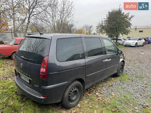 Серый Пежо 807, объемом двигателя 2 л и пробегом 230 тыс. км за 1850 $, фото 1 на Automoto.ua