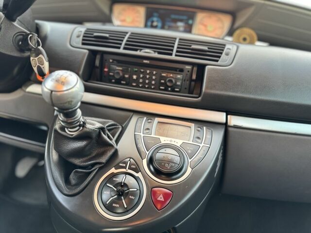 Сірий Пежо 807, об'ємом двигуна 2 л та пробігом 264 тис. км за 3199 $, фото 18 на Automoto.ua