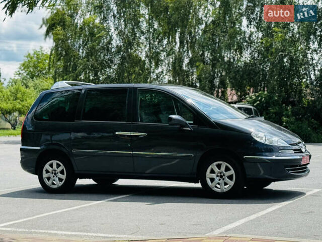 Серый Пежо 807, объемом двигателя 2 л и пробегом 206 тыс. км за 6850 $, фото 5 на Automoto.ua