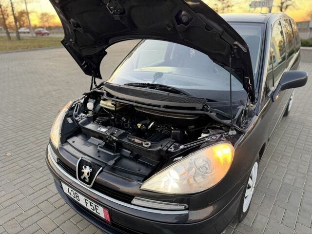 Сірий Пежо 807, об'ємом двигуна 2 л та пробігом 264 тис. км за 3199 $, фото 6 на Automoto.ua