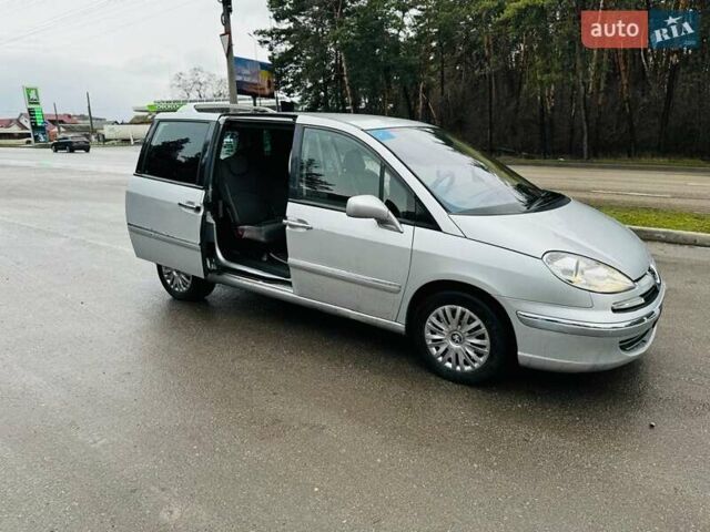 Серый Пежо 807, объемом двигателя 2.18 л и пробегом 155 тыс. км за 7500 $, фото 5 на Automoto.ua