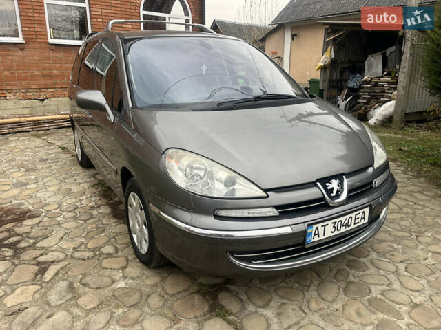 Серый Пежо 807, объемом двигателя 2 л и пробегом 300 тыс. км за 5900 $, фото 11 на Automoto.ua
