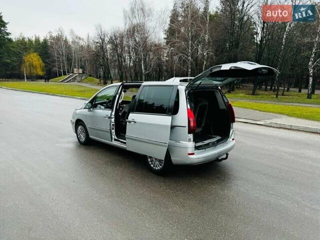 Серый Пежо 807, объемом двигателя 2.18 л и пробегом 155 тыс. км за 7500 $, фото 9 на Automoto.ua