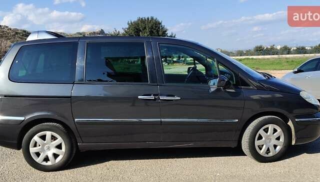 Сірий Пежо 807, об'ємом двигуна 2 л та пробігом 306 тис. км за 6200 $, фото 9 на Automoto.ua
