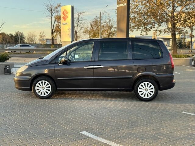 Сірий Пежо 807, об'ємом двигуна 2 л та пробігом 264 тис. км за 3199 $, фото 16 на Automoto.ua