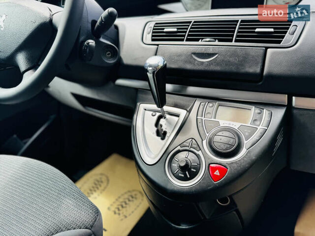 Серый Пежо 807, объемом двигателя 2 л и пробегом 206 тыс. км за 6850 $, фото 50 на Automoto.ua