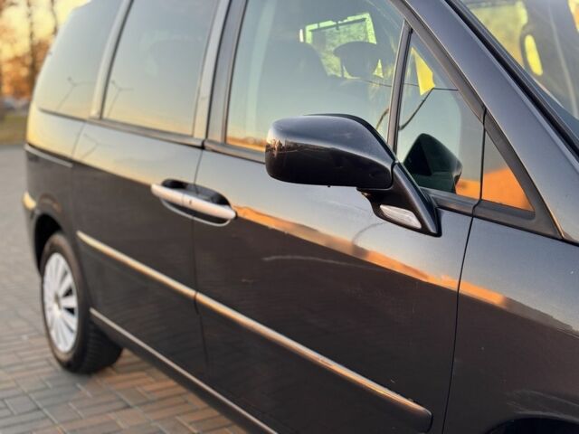 Сірий Пежо 807, об'ємом двигуна 2 л та пробігом 264 тис. км за 3199 $, фото 21 на Automoto.ua