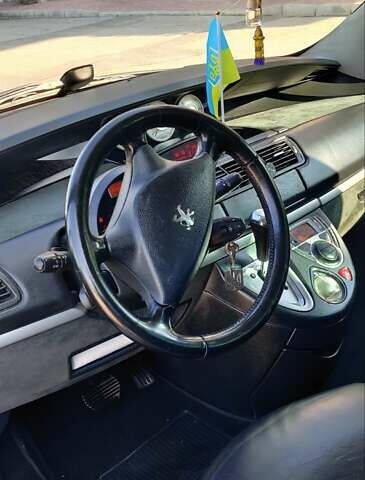 Сірий Пежо 807, об'ємом двигуна 2 л та пробігом 306 тис. км за 6200 $, фото 16 на Automoto.ua