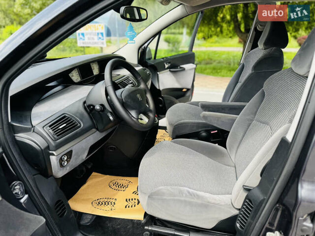 Серый Пежо 807, объемом двигателя 2 л и пробегом 206 тыс. км за 6850 $, фото 52 на Automoto.ua