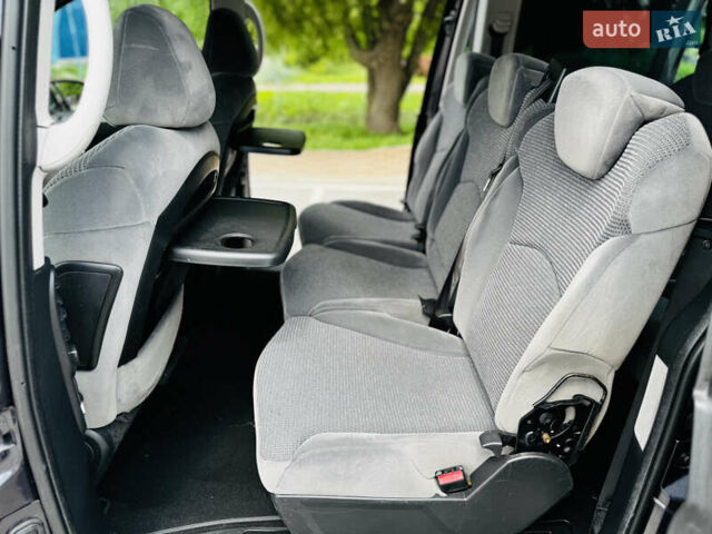 Серый Пежо 807, объемом двигателя 2 л и пробегом 206 тыс. км за 6850 $, фото 36 на Automoto.ua