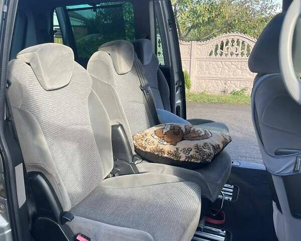 Серый Пежо 807, объемом двигателя 2.2 л и пробегом 290 тыс. км за 6000 $, фото 6 на Automoto.ua