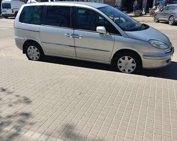 Серый Пежо 807, объемом двигателя 2 л и пробегом 271 тыс. км за 6000 $, фото 18 на Automoto.ua