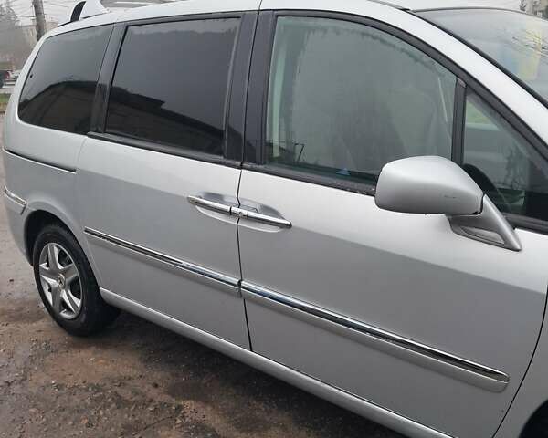 Сірий Пежо 807, об'ємом двигуна 2 л та пробігом 270 тис. км за 6200 $, фото 3 на Automoto.ua