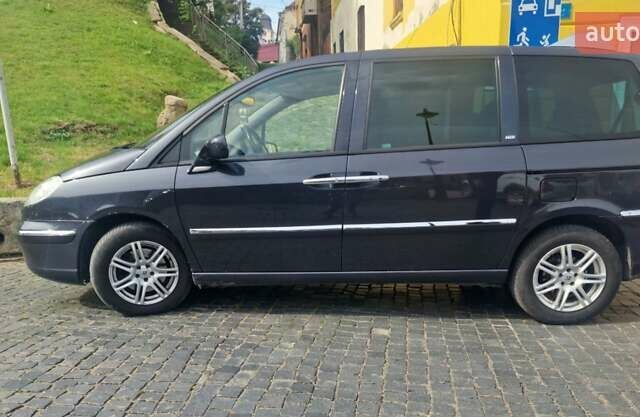 Сірий Пежо 807, об'ємом двигуна 2.18 л та пробігом 214 тис. км за 7200 $, фото 9 на Automoto.ua