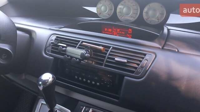 Серый Пежо 807, объемом двигателя 2 л и пробегом 265 тыс. км за 9000 $, фото 18 на Automoto.ua