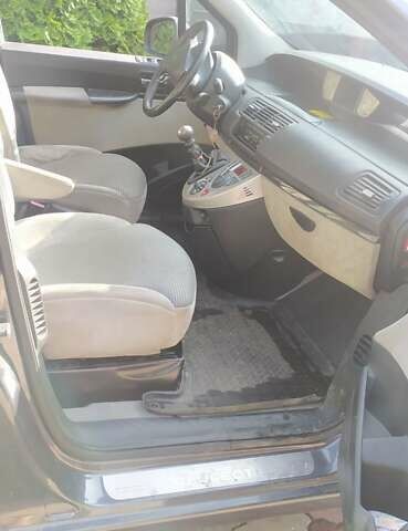 Сірий Пежо 807, об'ємом двигуна 2 л та пробігом 265 тис. км за 7300 $, фото 7 на Automoto.ua