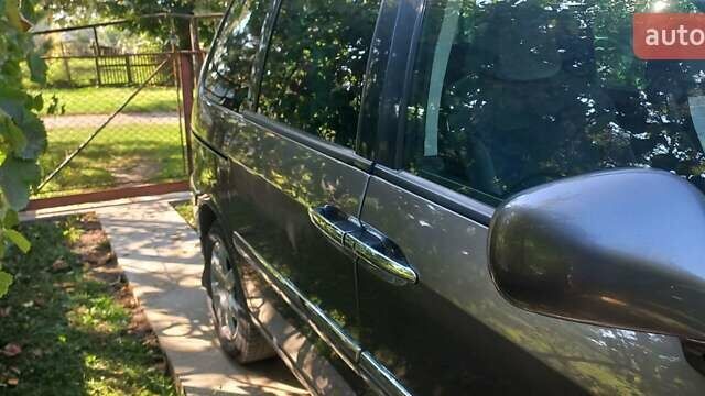 Серый Пежо 807, объемом двигателя 2 л и пробегом 265 тыс. км за 9000 $, фото 3 на Automoto.ua