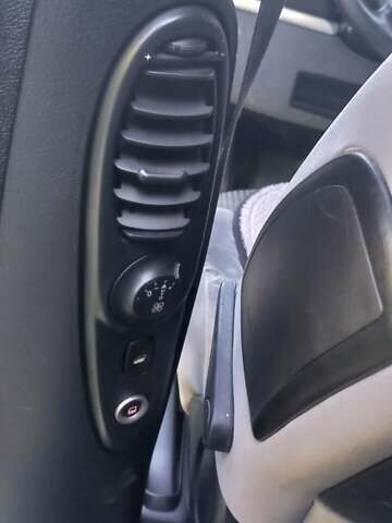 Серый Пежо 807, объемом двигателя 2 л и пробегом 265 тыс. км за 9000 $, фото 4 на Automoto.ua