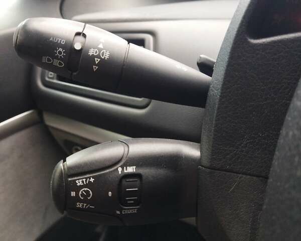 Серый Пежо 807, объемом двигателя 2 л и пробегом 259 тыс. км за 7000 $, фото 34 на Automoto.ua