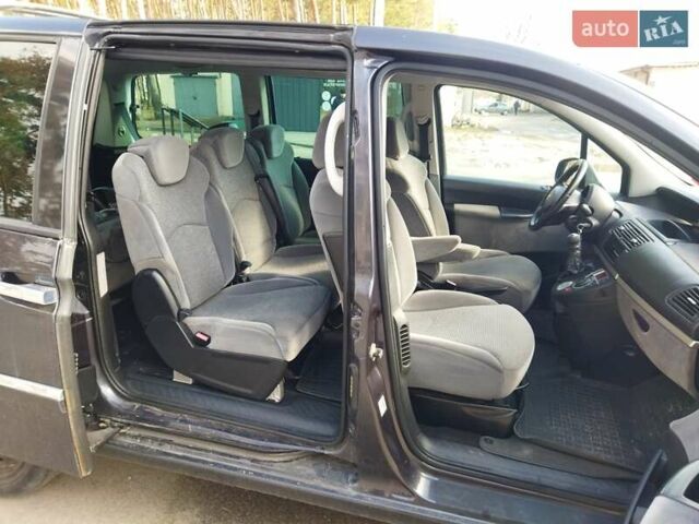 Серый Пежо 807, объемом двигателя 2 л и пробегом 259 тыс. км за 7000 $, фото 6 на Automoto.ua