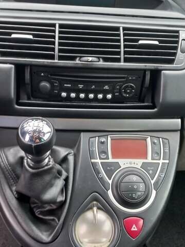 Сірий Пежо 807, об'ємом двигуна 2 л та пробігом 195 тис. км за 6900 $, фото 18 на Automoto.ua