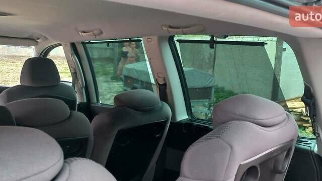 Сірий Пежо 807, об'ємом двигуна 2 л та пробігом 195 тис. км за 6900 $, фото 22 на Automoto.ua