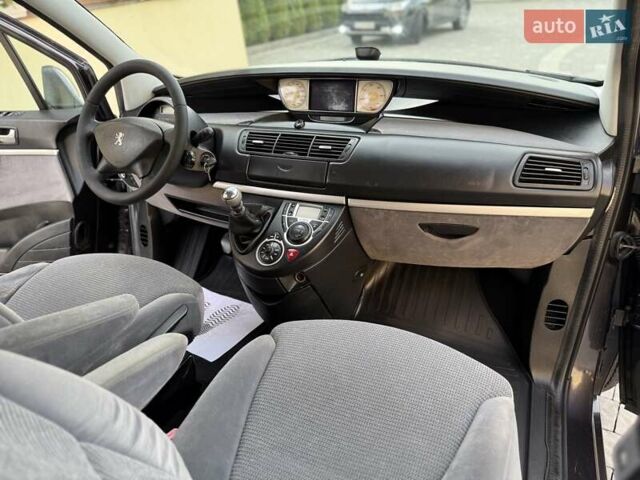 Серый Пежо 807, объемом двигателя 2 л и пробегом 195 тыс. км за 7250 $, фото 72 на Automoto.ua