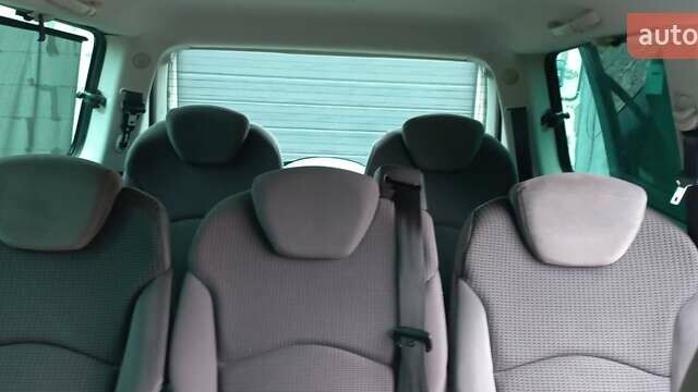 Сірий Пежо 807, об'ємом двигуна 2 л та пробігом 195 тис. км за 6900 $, фото 23 на Automoto.ua