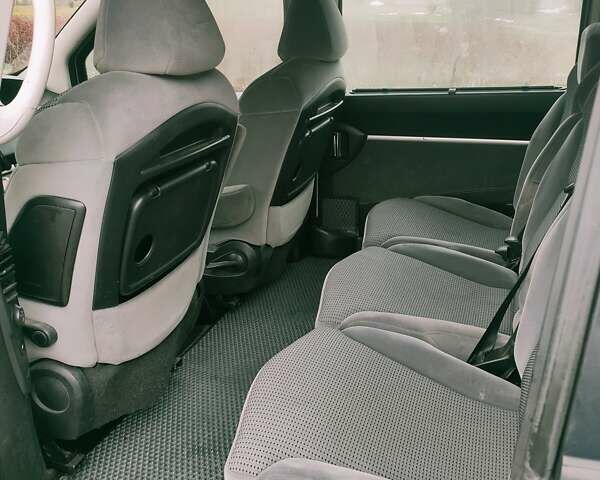 Серый Пежо 807, объемом двигателя 2 л и пробегом 248 тыс. км за 7000 $, фото 7 на Automoto.ua
