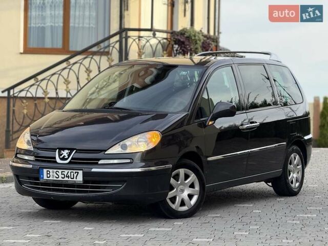 Серый Пежо 807, объемом двигателя 2 л и пробегом 195 тыс. км за 7250 $, фото 3 на Automoto.ua