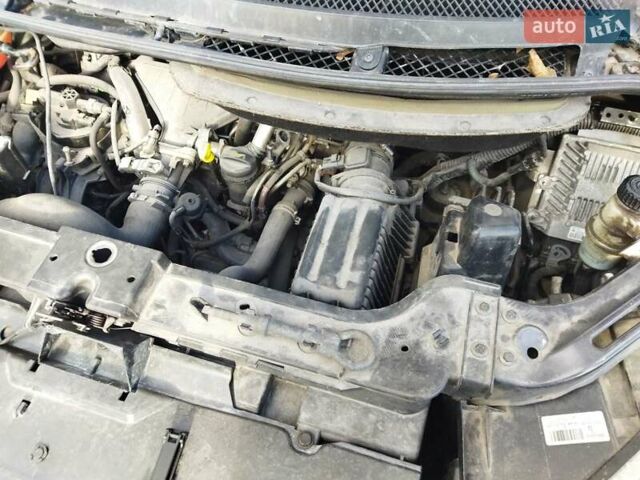 Серый Пежо 807, объемом двигателя 2 л и пробегом 259 тыс. км за 7000 $, фото 27 на Automoto.ua