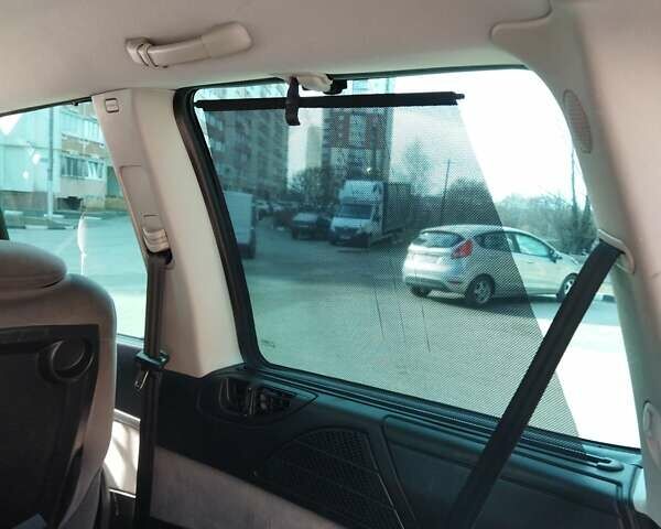 Серый Пежо 807, объемом двигателя 2 л и пробегом 259 тыс. км за 7000 $, фото 22 на Automoto.ua