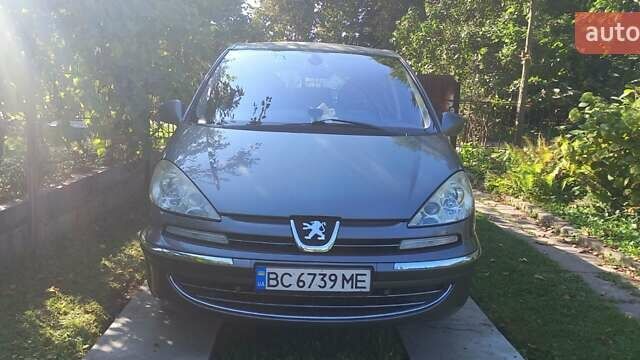 Серый Пежо 807, объемом двигателя 2 л и пробегом 265 тыс. км за 9000 $, фото 5 на Automoto.ua