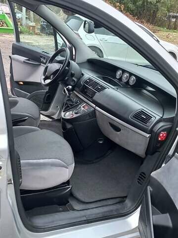 Сірий Пежо 807, об'ємом двигуна 2 л та пробігом 195 тис. км за 6900 $, фото 12 на Automoto.ua