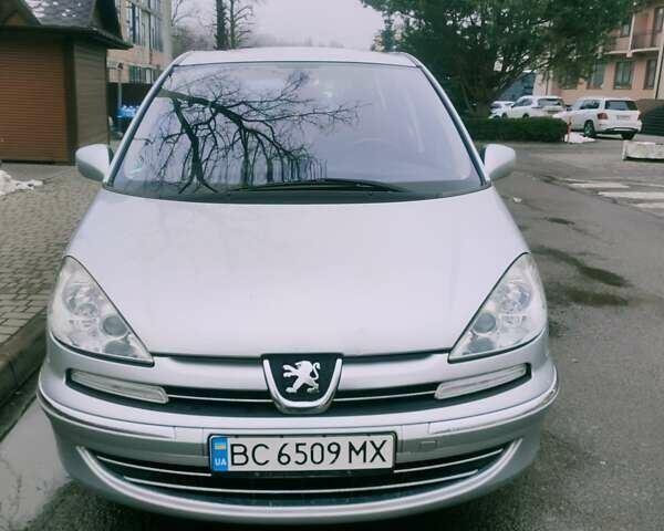 Серый Пежо 807, объемом двигателя 2 л и пробегом 248 тыс. км за 7000 $, фото 1 на Automoto.ua