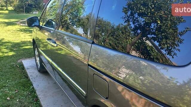 Серый Пежо 807, объемом двигателя 2 л и пробегом 265 тыс. км за 9000 $, фото 12 на Automoto.ua