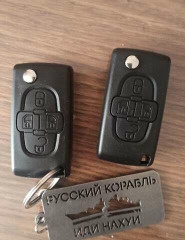 Сірий Пежо 807, об'ємом двигуна 2 л та пробігом 202 тис. км за 8900 $, фото 1 на Automoto.ua